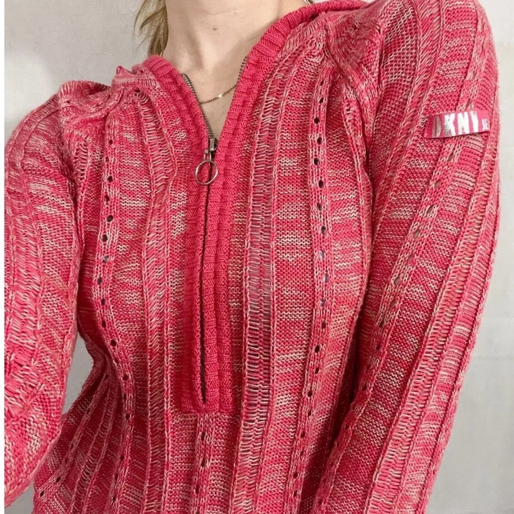 DKNY  JEANS PETITE Y2K Coral/ Pink Knit Half-Zip Sweater - Picture 3 of 11
